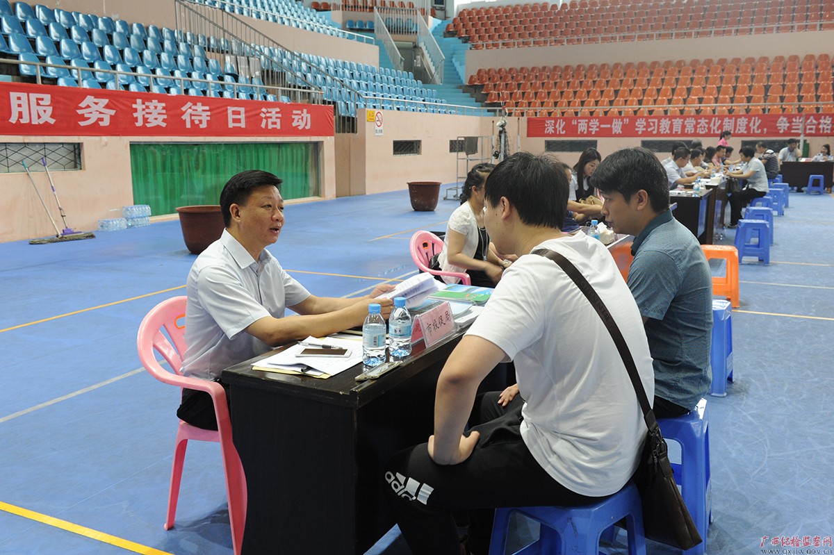 勤廉招商聚“活水”——记百色市投资促进局局长陈飞龙